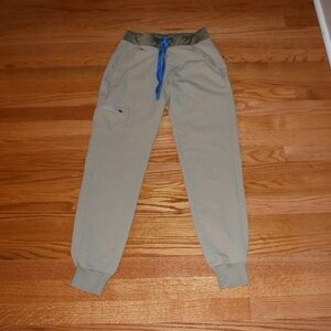 Figs Jogger Scrub Pants - Sandstone